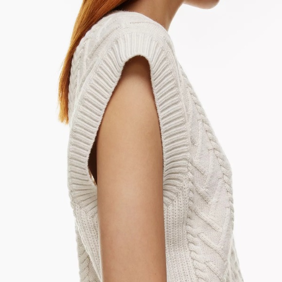 Aritzia Babaton Emporia Sweater Vest - Picture 5 of 9